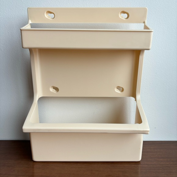 Vintage Rubbermaid Clean Up Caddy - Picture 2 of 11